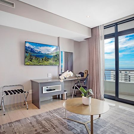 The Capital Pearls Hotel Durban Luaran gambar A living room at the Hilton San Diego Bayfront