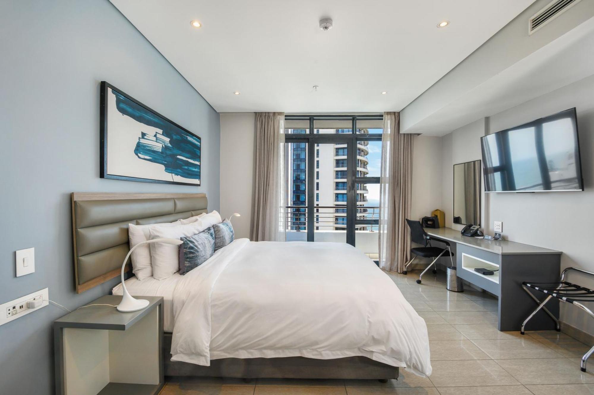 The Capital Pearls Hotel Durban Luaran gambar A bedroom at the hotel